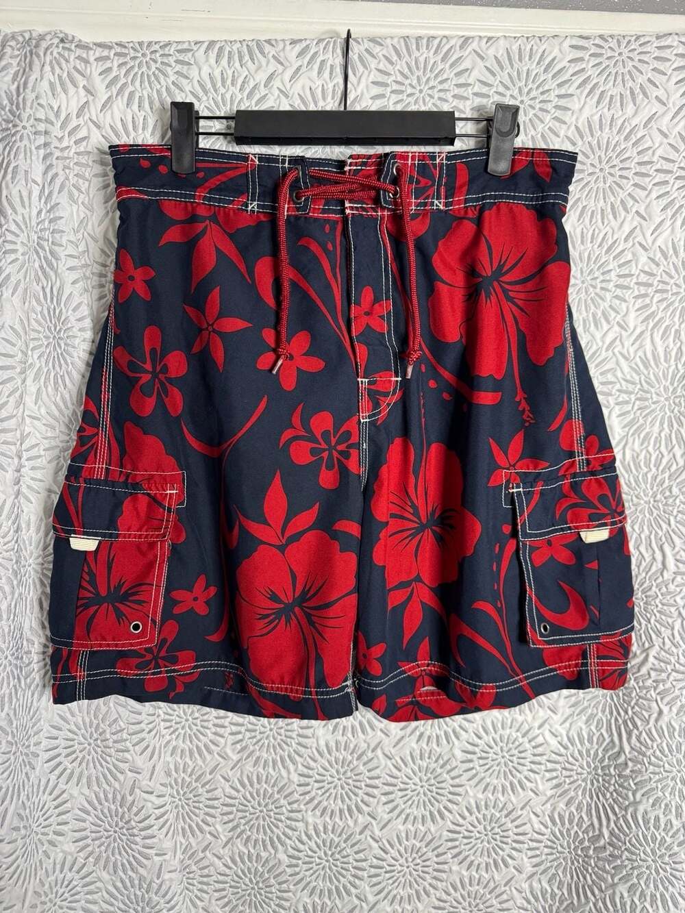 Sand N Sun Men's Navy and Red Floral Cargo Swim Trunks Shorts Size M